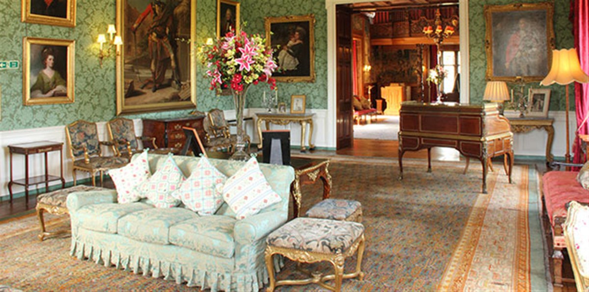 Stunning Interiors at Fyvie Castle  <span style='font-size:8px;'> ®National Trust for Scotland </span>