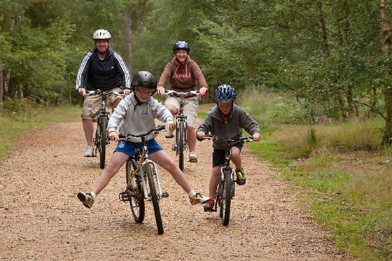 family cycle trail
