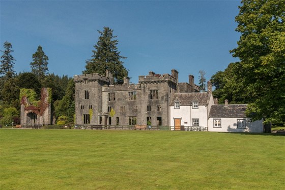 Armadale Castle ruin 