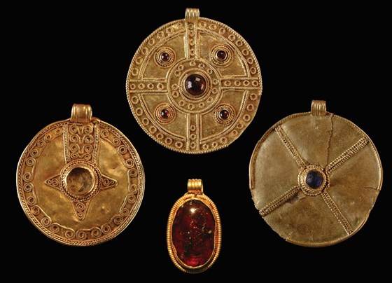 Anglo-Saxon gold pendants