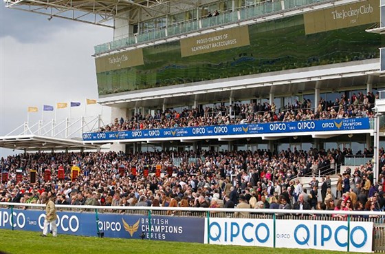 QIPCO Guineas Festival Crowd