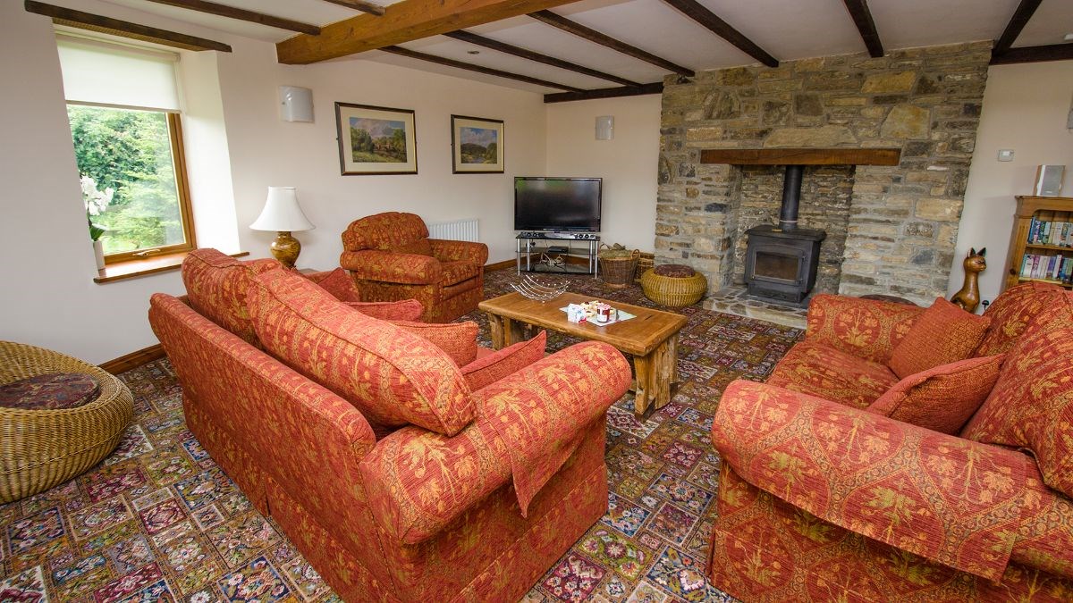 Roundhouse Lounge
