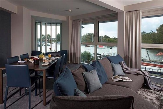 Large suite living lounge area