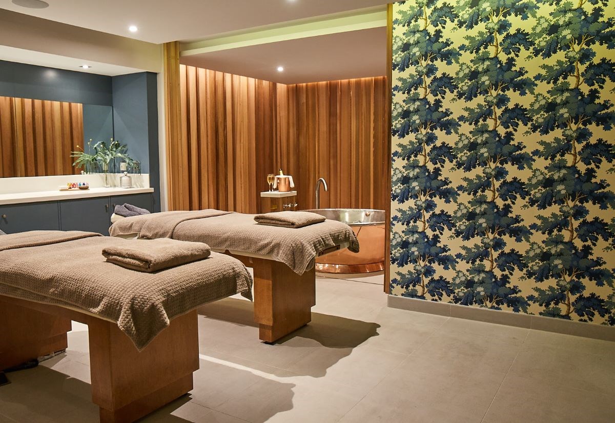 Couple Room with Copper Bath 