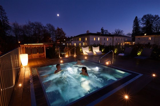 Roof Top Starlight Spa