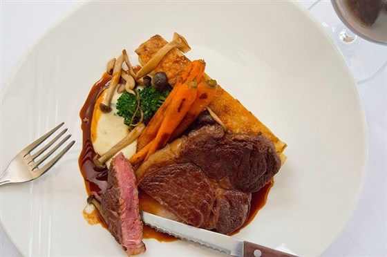 Saveur Restaurant