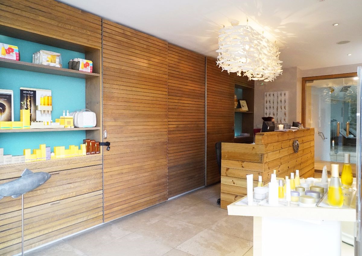Spa reception 