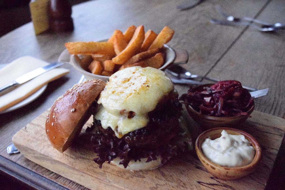 Pub Classics - Burger