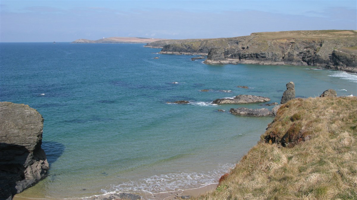 Porthcothan to Trevose Head via Treyarnon, Constantine & Boobys (90 mins walk)