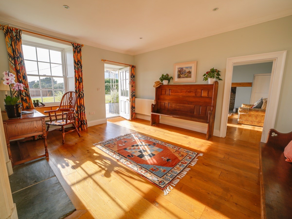Front Hall leading to Drawing room & Sitting room. 