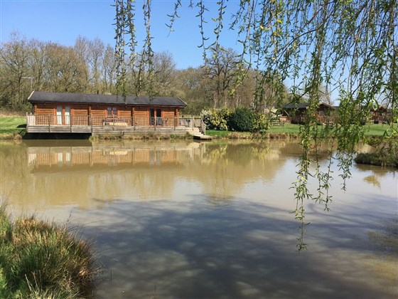 Stretton Lake Lodges