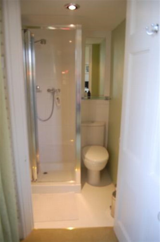 The Green Bedroom en-suite Shower