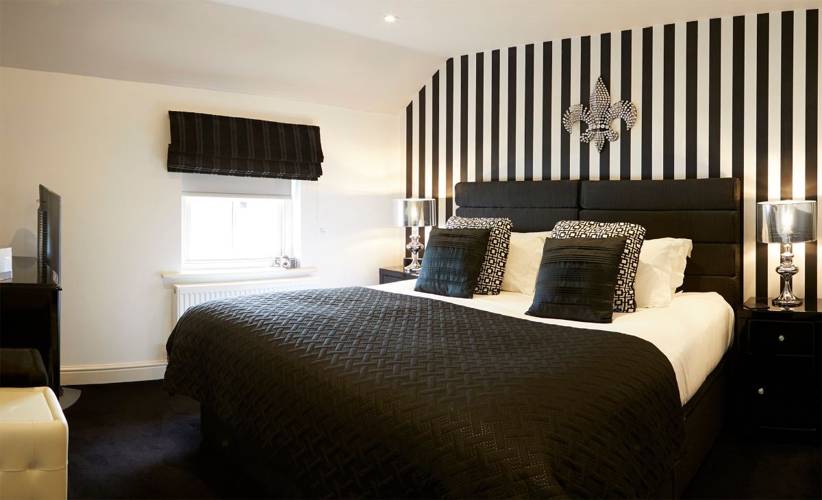 Aldwych (Master Bedroom)