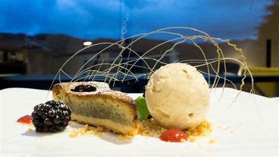 Restaurant dish