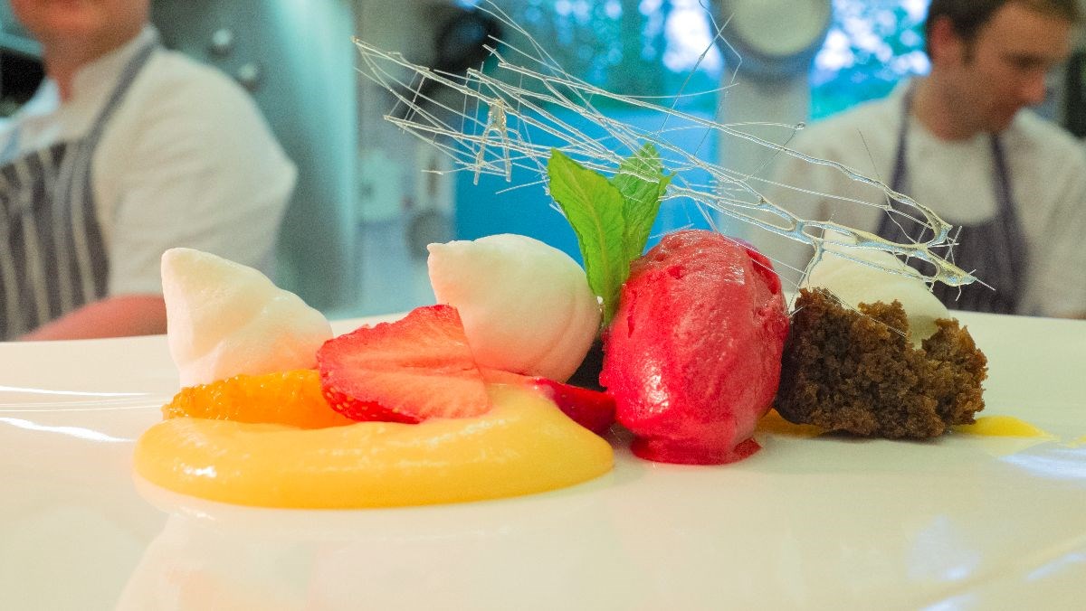 Restaurant dish