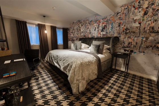 Club Room 