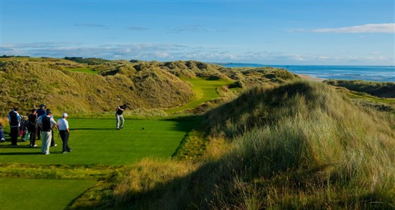 When approaching the 14th tees, the vastness of the North Sea and greatness of the dunes come together and provide an awe-inspiring hole unlike any other. 