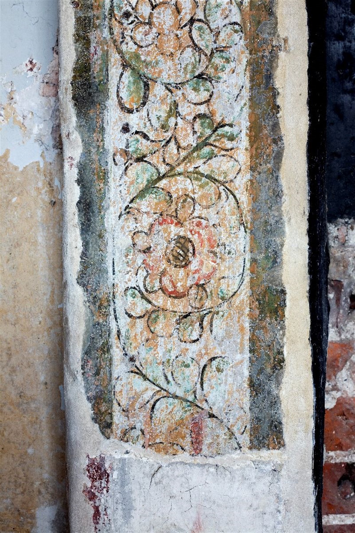 Original 17th century wall paintings