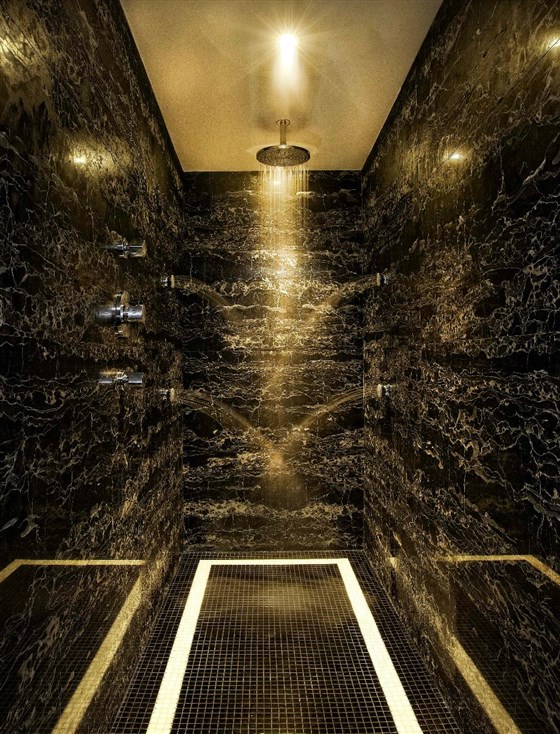 Exclusive Suite Bathroom