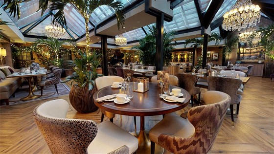 Palm Court restaurant 
