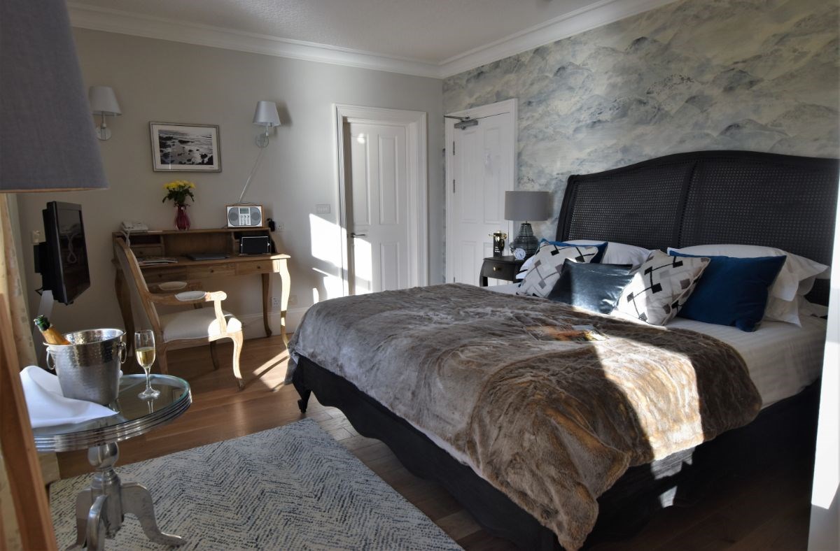 Lundy Suite
