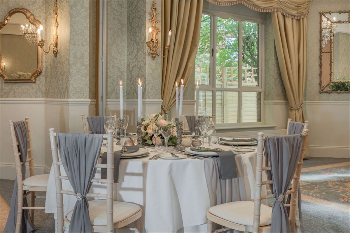 Manor Suite