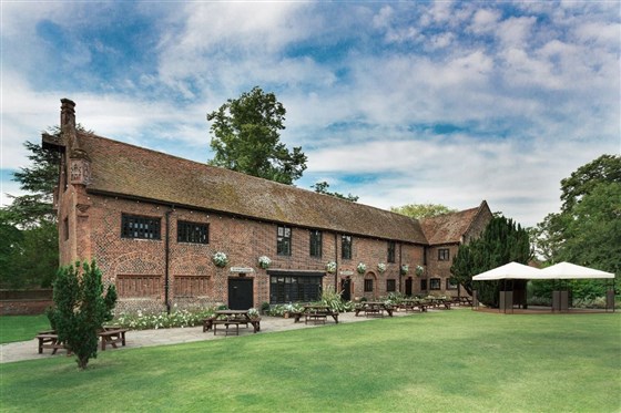 Tudor Barn 