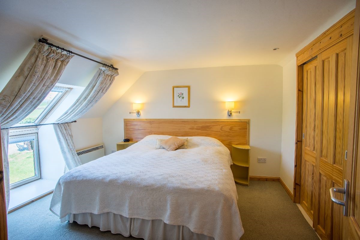 Ash / Hawthorn, each cottage sleeps x 4