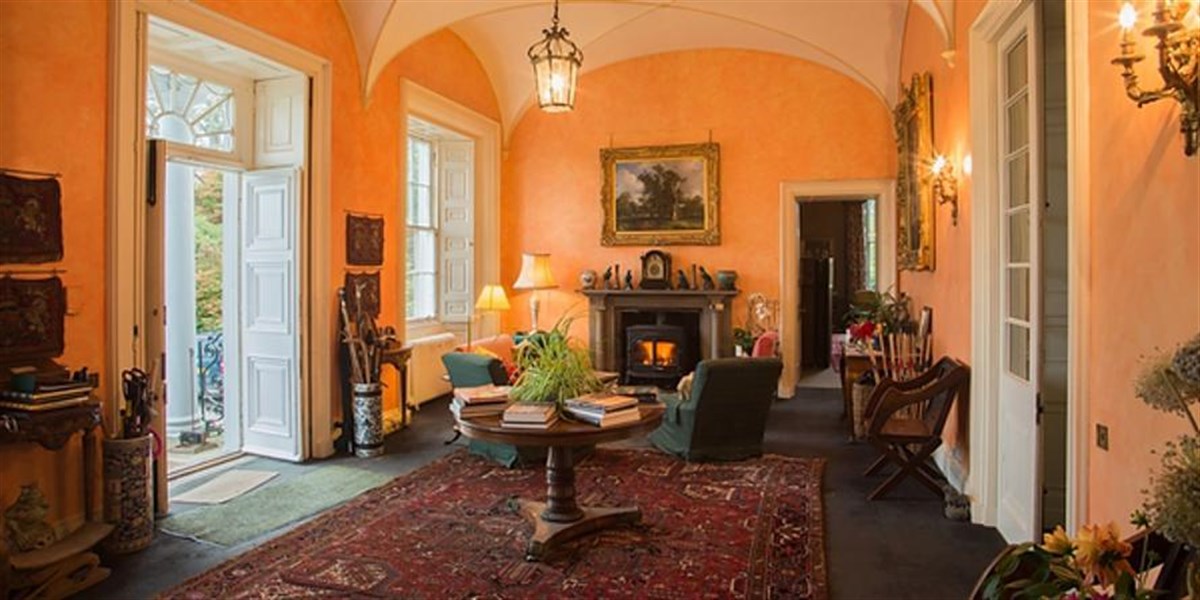 Cardross entrance hall