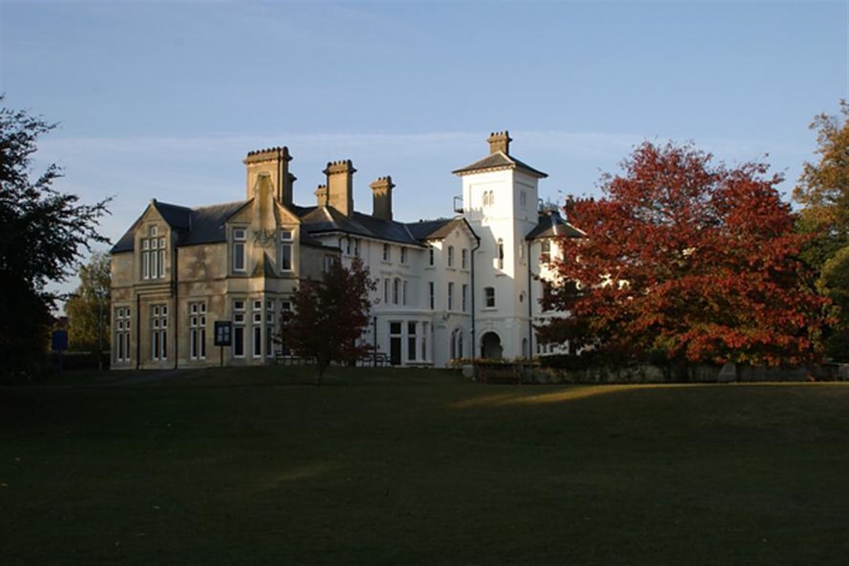 Stephens House & Gardens