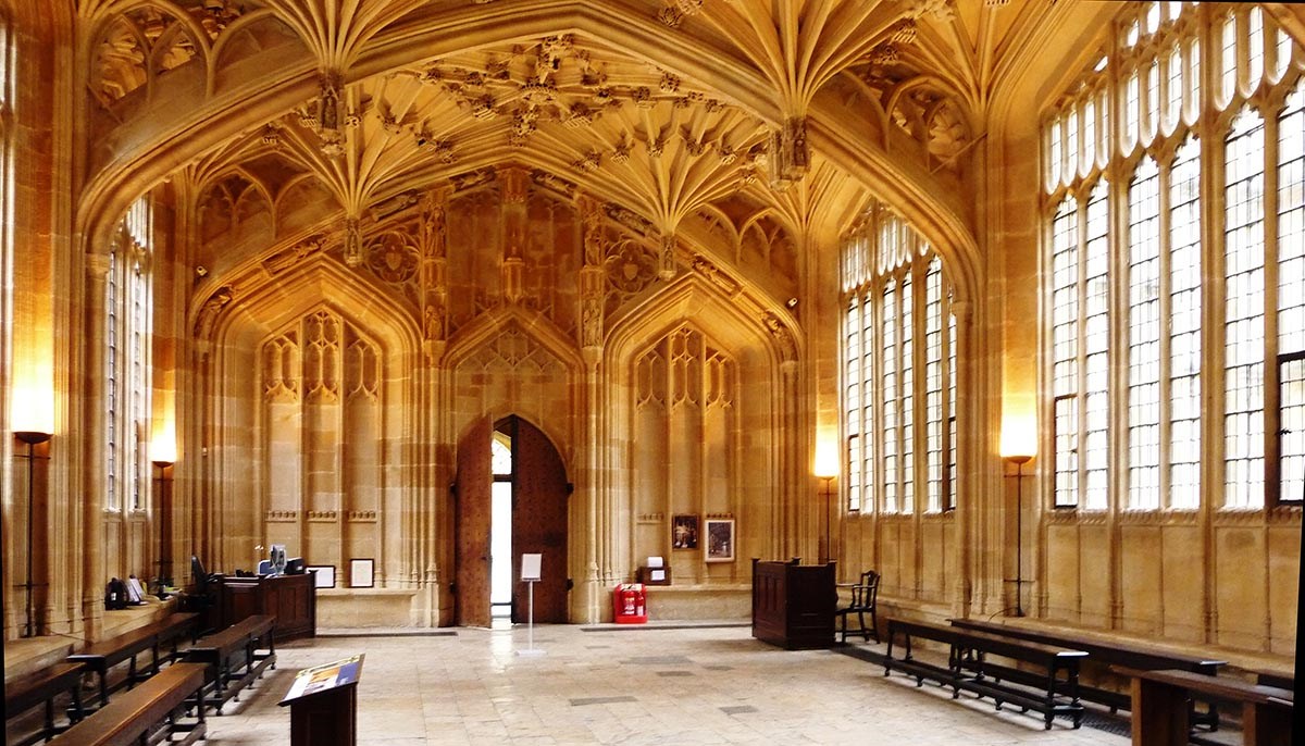 See inside Bodleian Library Oxford University