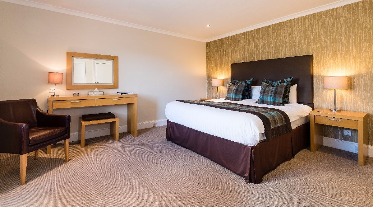 Large Double Room - Craigatin House