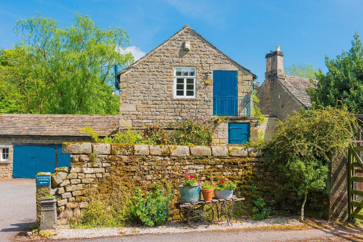 Heathy Lea Cottages 