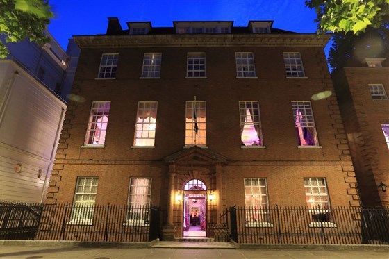 The Caledonian Club Exterior - Night