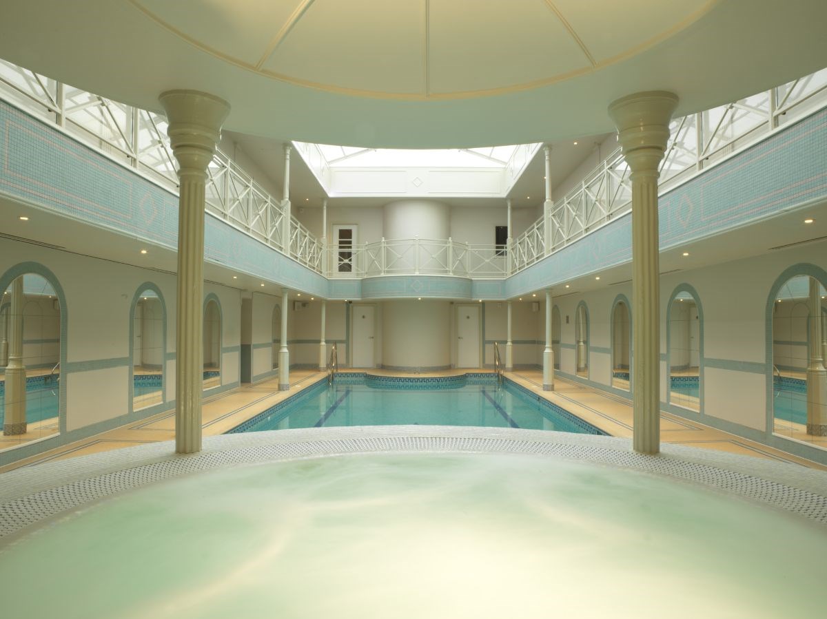 The Lygon Spa Jacuzzi 