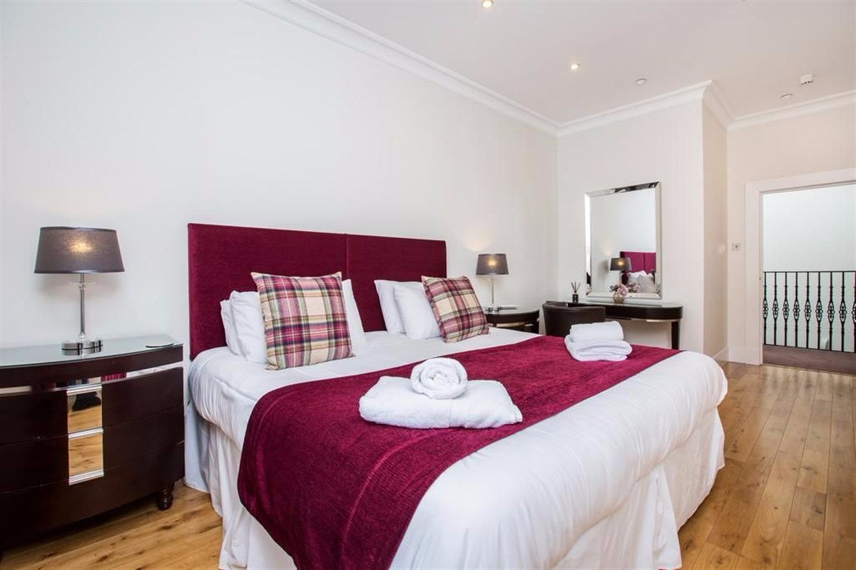 Bedroom - 4 Bed Apartment