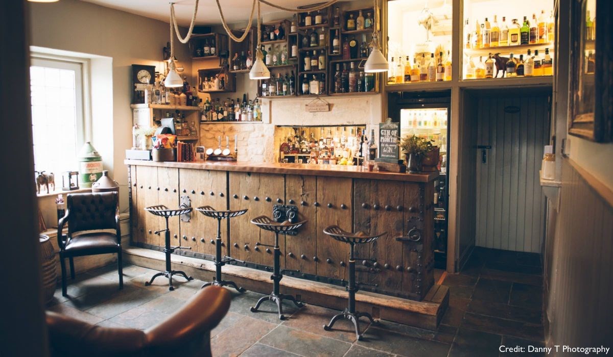 Gin Bar