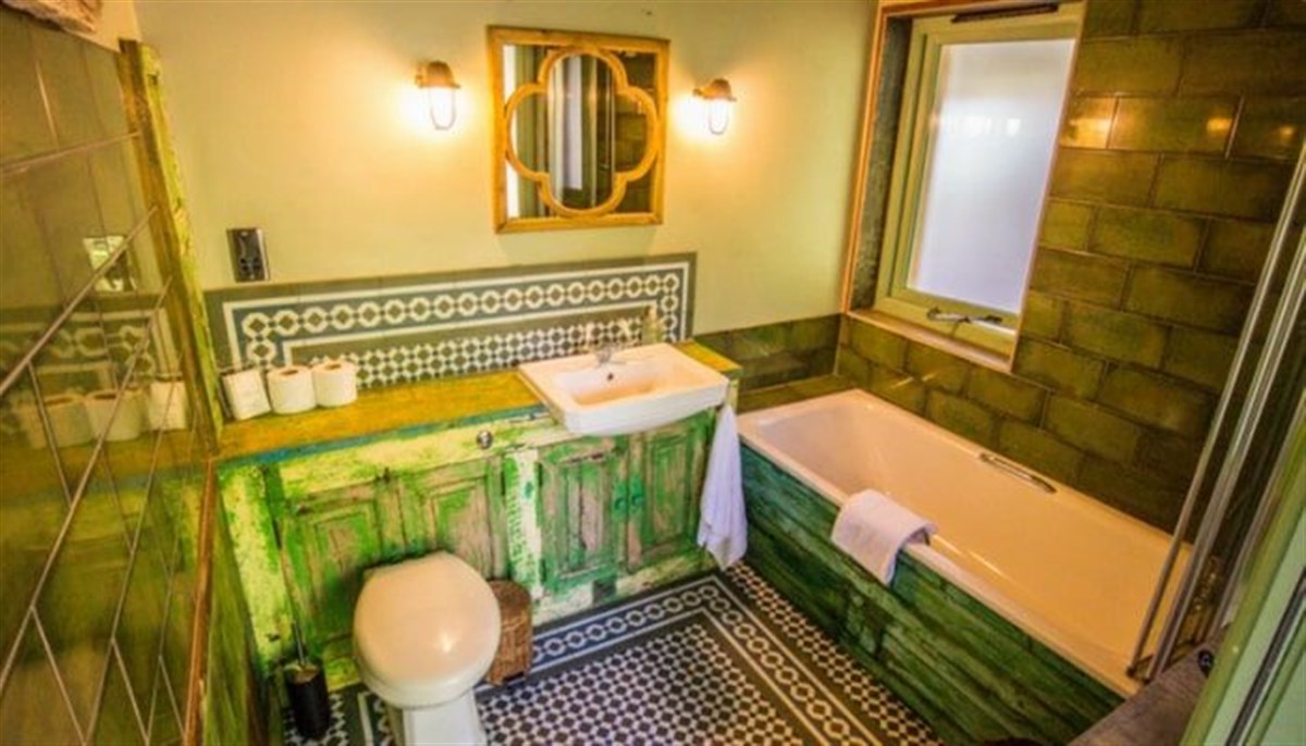 There's even a bath tub 