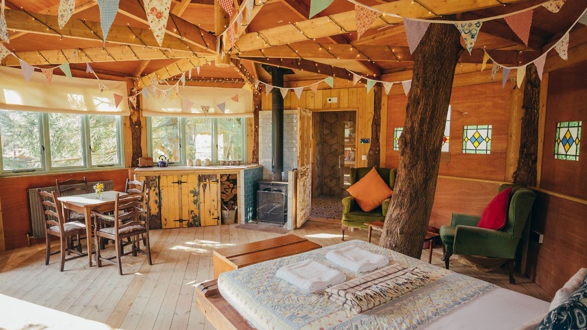 Ash Tree temple sleeps 4