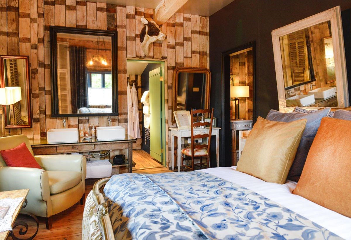Robuck Inn The Roebuck Inn - Knutsford | Pubs with Rooms | Britain's Finest