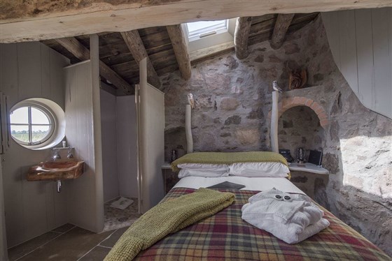 Craighead Howfs - The Burrow