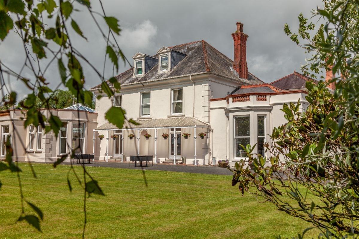 Mansion House Llansteffan
