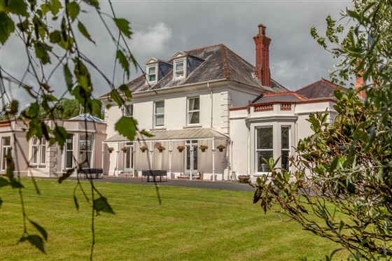 Mansion House Llansteffan