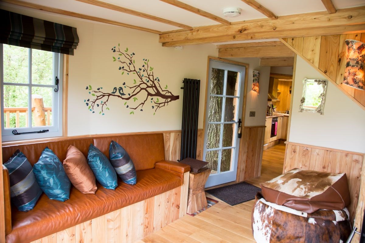 Lounge 2