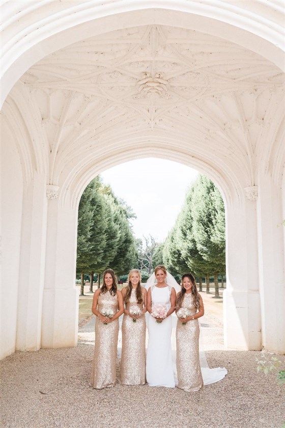Bridesmaids Outside