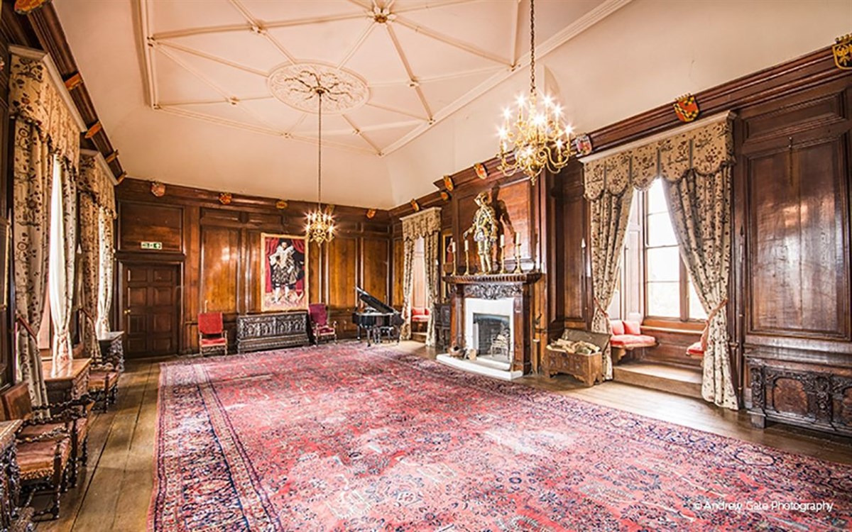 The 15th century great hall  - empty space