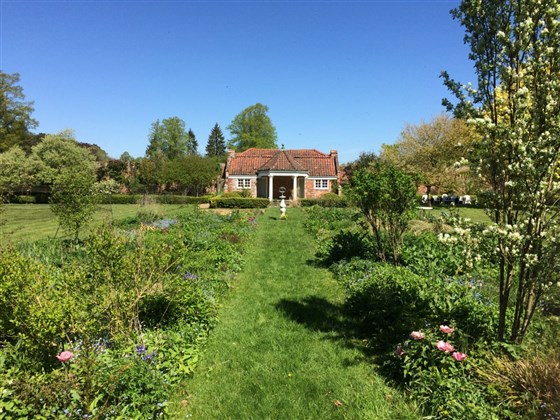 A view of the summer house.