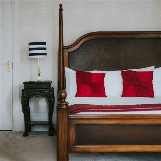 Healing Manor Hotel