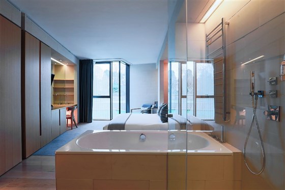Executive King Suite