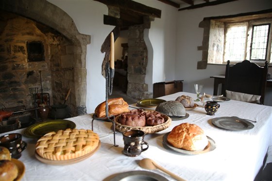 1620s House and Garden credited to Leicestershire County Council